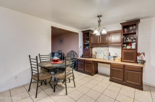 3610 32 St, Tucson AZ 85711-6830 exterior