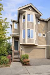 4016 4 Pl, Seattle WA  98057-2230 exterior