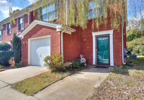 5595 Windfall Ln, Lithonia, GA 30058-2628