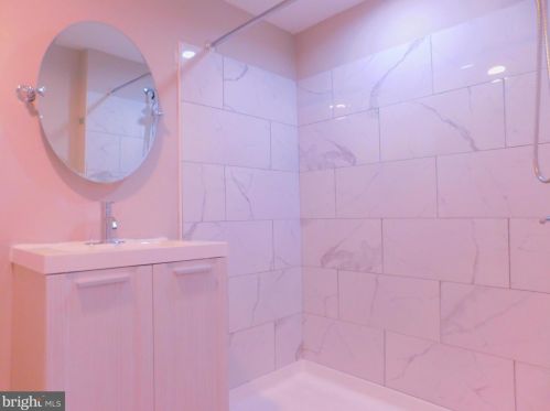 1904 2nd St, Philadelphia PA 19122-1939 exterior