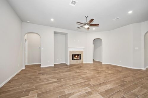 3034 Fitzgerald Dr, Montgomery TX 77356-8950 exterior