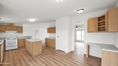 43710 12 St, Phoenix AZ 85086-6477 exterior