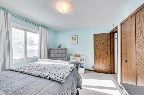 1975 Betty Jane Ct, Saint Paul MN 55109 exterior