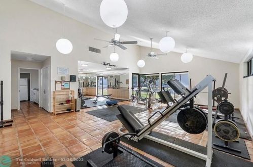 7200 2nd Ave, Boca Raton FL 33487-2335 exterior