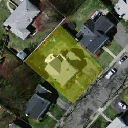 82 Fessenden St, Newton MA 02460-1120 aerial view