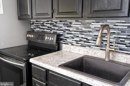 336 Beech St, Pottstown PA 19464-5652 exterior