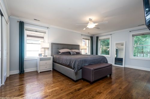 6908 Tonty Ave, Chicago IL 60646-1337 exterior