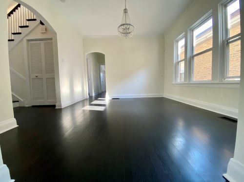 1923 Austin Blvd, Chicago IL 60804-1657 exterior