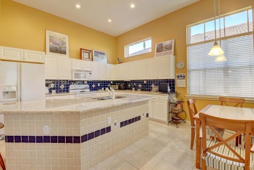 7145 Southport Dr, Boynton Beach FL 33472-2979 exterior