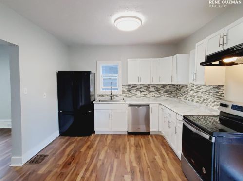 8 Indiana Ave, Grand Rapids MI 49504-6258 exterior