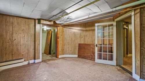 166 Adelaide Ave, Providence RI 02907-1833 exterior