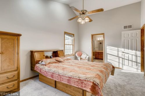 5479 Jenni Ln, Saint Paul MN 55110-5776 exterior