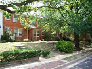918 Patrick St, Alexandria VA  22314-1643 exterior