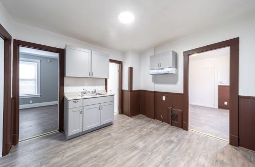 228 Mill St, Springfield MA  01108-1007 exterior