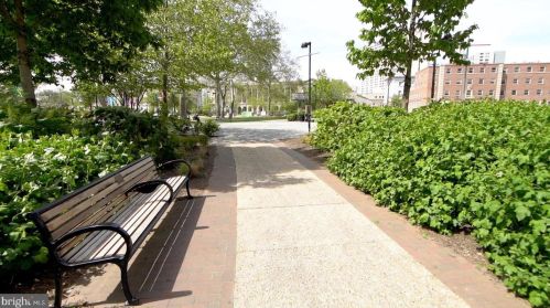 1600 Arch St, Philadelphia PA 19103-2028 exterior