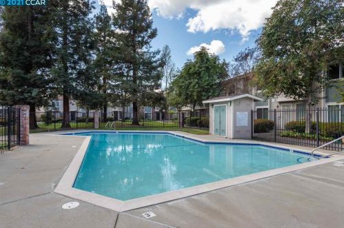 1261 Pine Creek Way, Concord CA  94520-5964 exterior