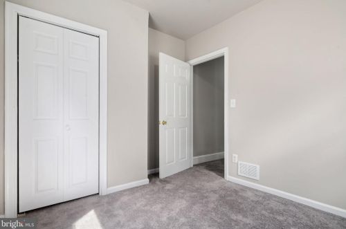 2430 Federal St, Philadelphia PA 19146-3914 exterior