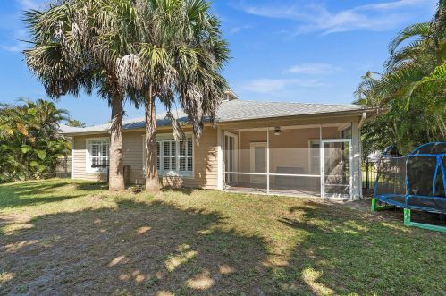 681 Little Kayak Pt, Fort Pierce FL  34983-3516 exterior