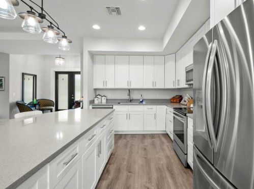 294 Ridgecrest Dr, Fort Pierce FL  34953-8303 exterior