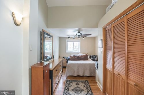 560 Judson St, Philadelphia PA 19121-2028 exterior