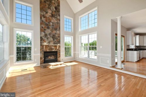 6149 Cobbs Rd, Alexandria VA 22310-1647 exterior