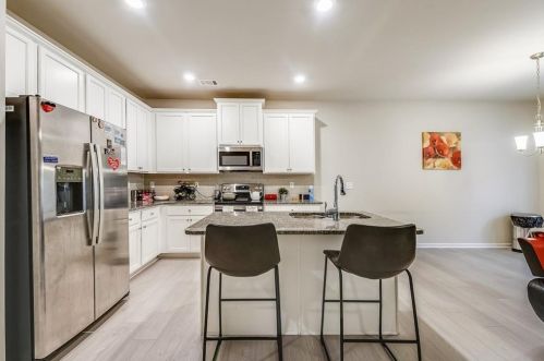 4954 Lower Elm St, Atlanta GA 30349-1688 exterior