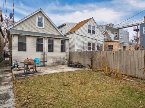 1747 Monticello Ave, Chicago IL 60618-5320 exterior