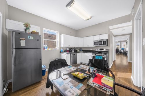 4327 Dickens Ave, Chicago IL 60639-3434 exterior