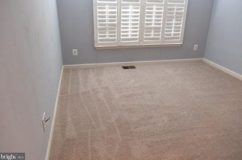 317 Fallsgrove Dr, Rockville MD 20850-4788 exterior