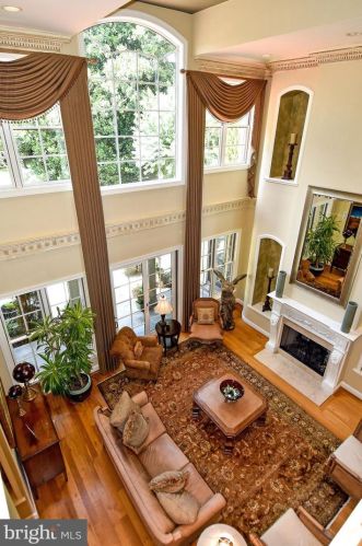 11300 Glen Rd, Rockville MD 20854-1849 exterior