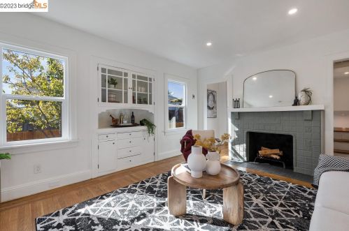 1307 Haskell St, Berkeley CA 94702-2415 exterior