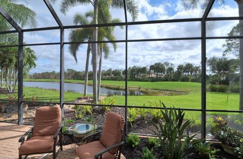 7414 Treeline Dr, Naples, FL 34119-9727