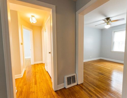 6555 Damen Ave, Chicago IL 60645-5575 exterior