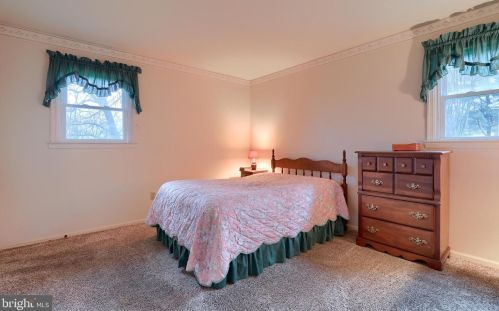 154 Amsterdam Rd, Lancaster PA 17603-9719 exterior