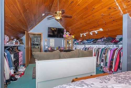 327 Middlesex St, North Andover MA 01845-3438 exterior