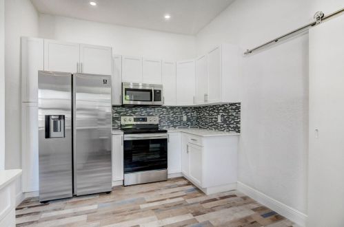 331 1 Ave, Boynton Beach FL 33435-4006 exterior