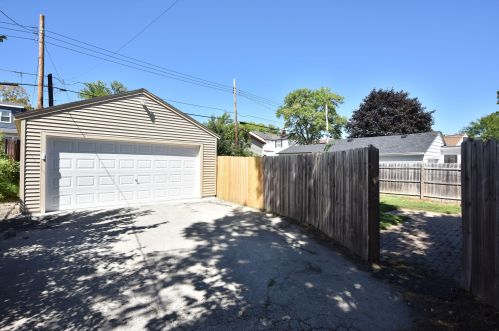 3751 96, Milwaukee WI 53222-2623 exterior