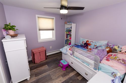 8 Foxglove Ter, Concord NH 03303-3419 exterior