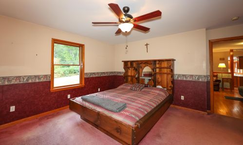 494 Mtn Rd, Concord NH 03301-6902 exterior