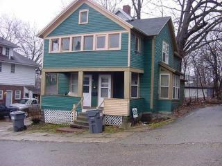 1111 Douglas Ter, Kalamazoo MI  49007-3112 exterior