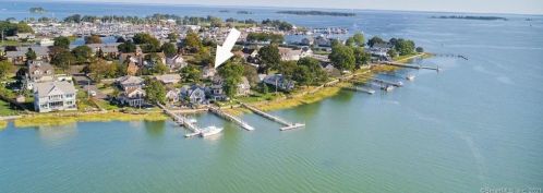 8 Gregory Ct, Norwalk, CT 06855-2638