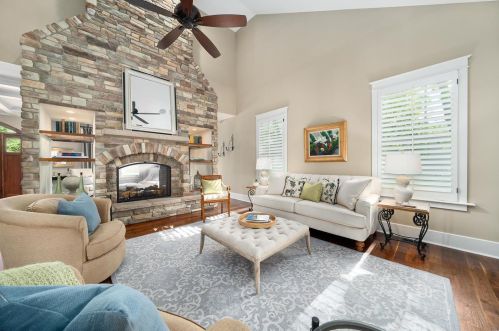 230 Essex Ave, Saint Louis MO 63122-3627 exterior