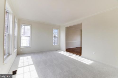 43195 Parkers Rdg Dr, Leesburg VA 20176-5132 exterior