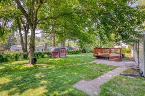 1146 Allen St, Springfield MA  01118-2530 exterior