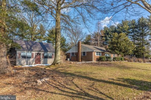 265 Old State Rd, Limerick PA 19468-3214 exterior