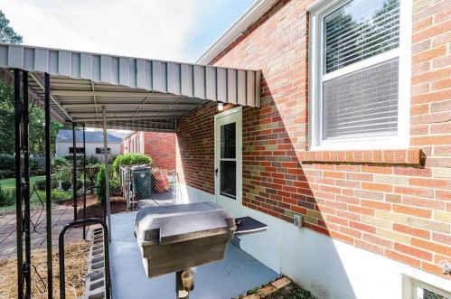 534 Essex Ave, Saint Louis MO 63122-3043 exterior