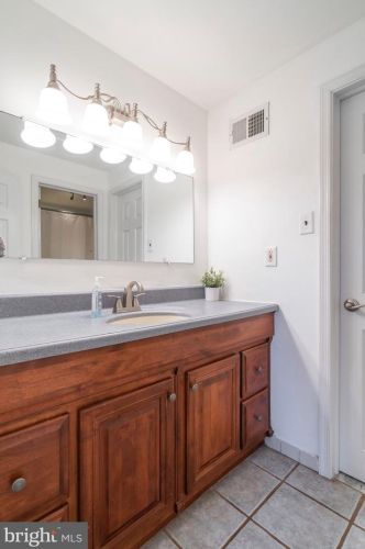 47 Orch Ct, Limerick PA 19468-2911 exterior