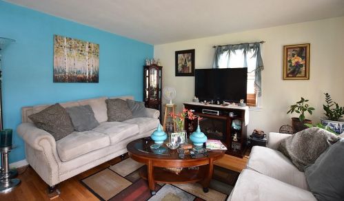 203 Avenue A, Woonsocket, RI 02895-6222