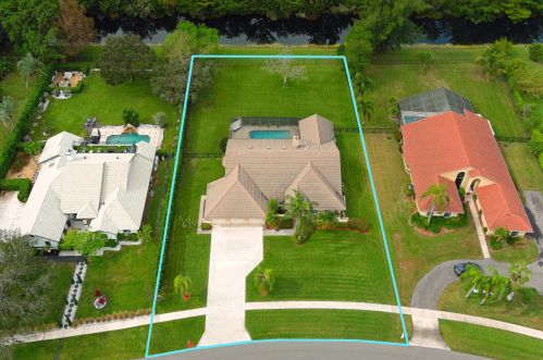 21094 Sweetwater Ln, Boca Raton, FL 33428-1024