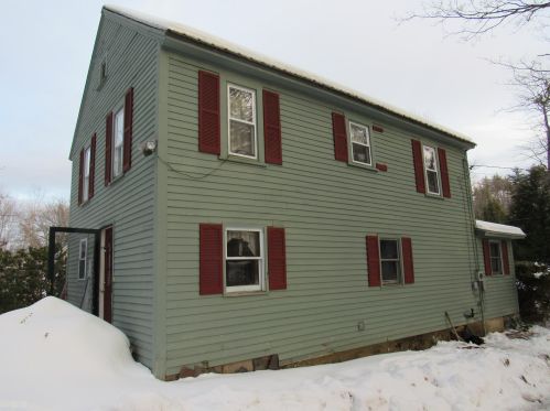 31 Pleasant St, Antrim, NH 03440-3405